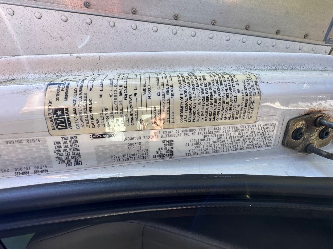 2006 FREIGHTLINER M2 Business Class Box Truck - Image 17